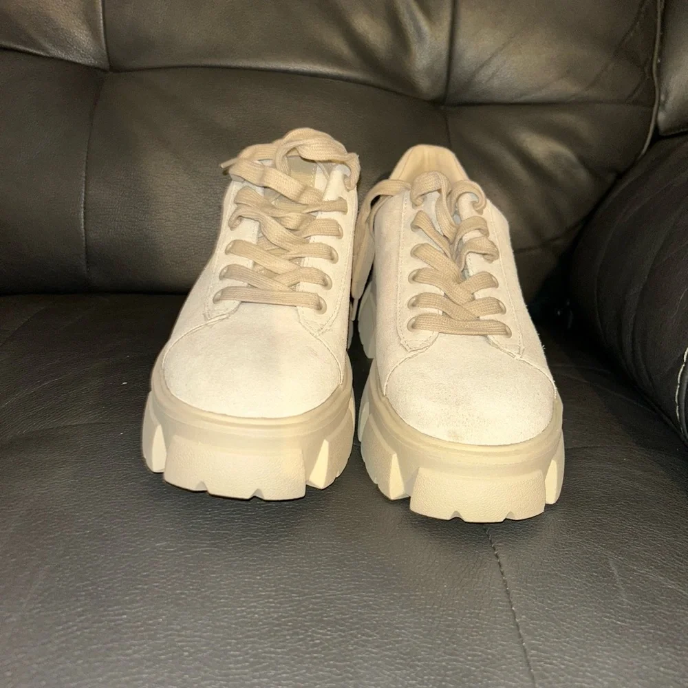 Steve Madden Michigan Tan Suede Lace Up Lug Chunky Platform Women's Size 8 NIB